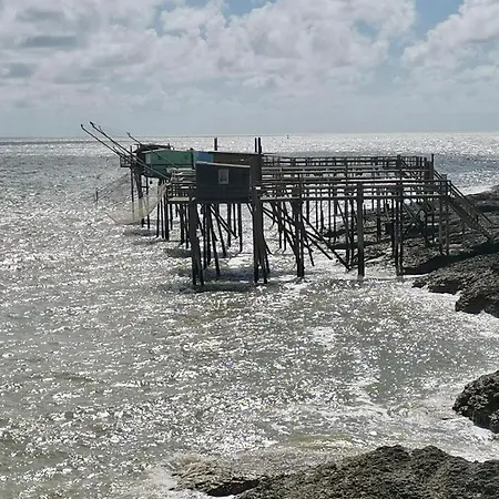 Kairos 住宿加早餐酒店 Saint-Sulpice-de-Royan