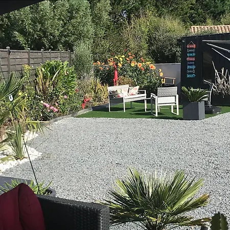 Kairos Bed & Breakfast 3*